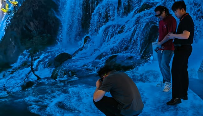 Immersive LED CAVE Screen Solution for Film & XR Studios