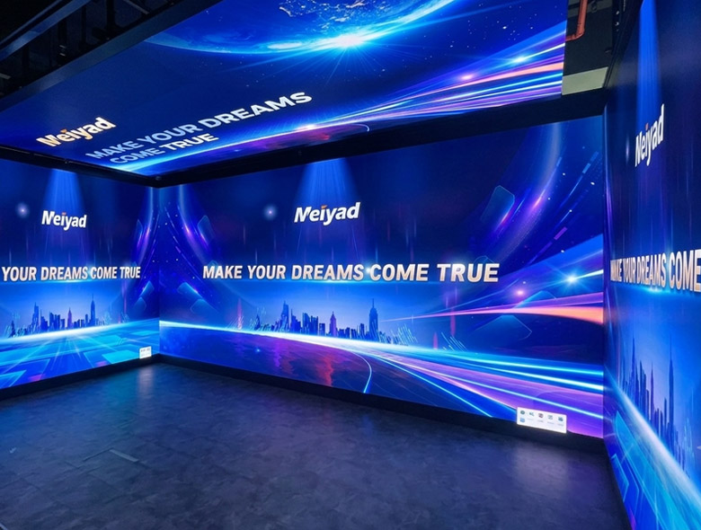 Four-Sided Immersive LED Display at FM Global Centre, Singapore