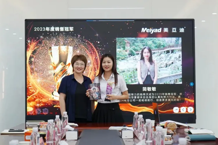 Sales Champion - Jian Minmin