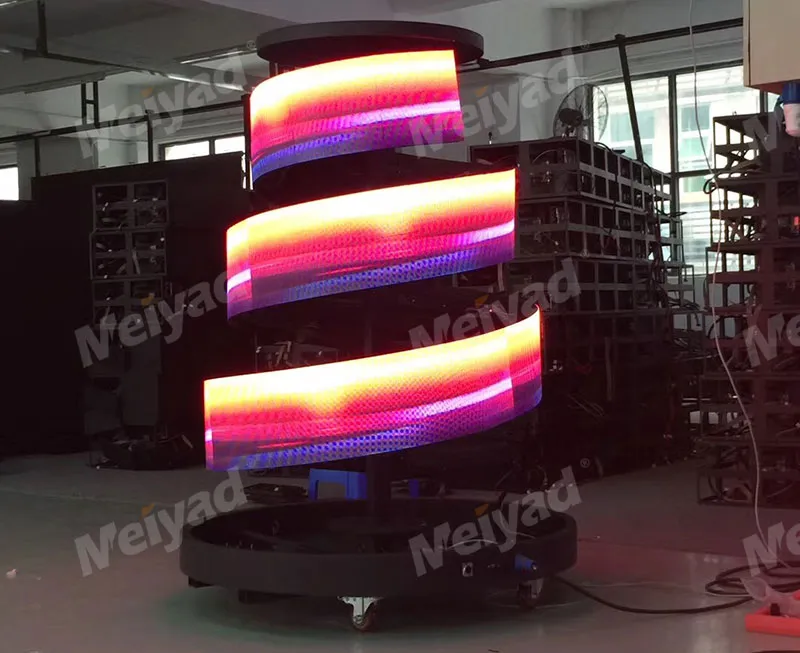 Christmas tree LED display P2.5
