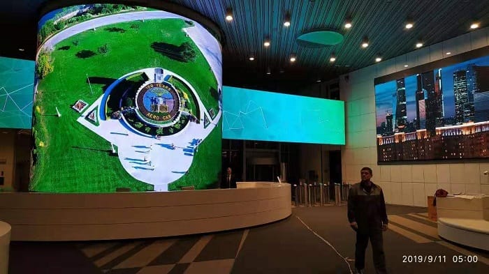 Russian Bank Indoor P2.5 Curved LED Video Wall
